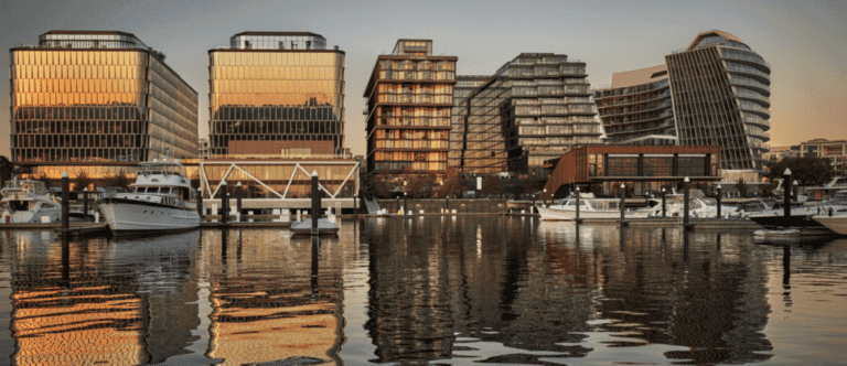 Crewfare Blog: 6 Dream Hotels In Washington D.C.: Project Glow Edition (April 29 -30)