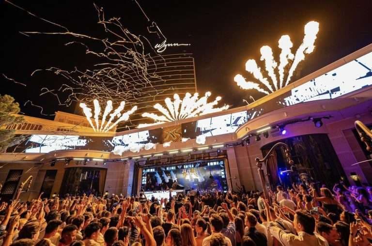 Crewfare Blog: Top 12 Coolest Travel Package Experience Events You Can’t Miss