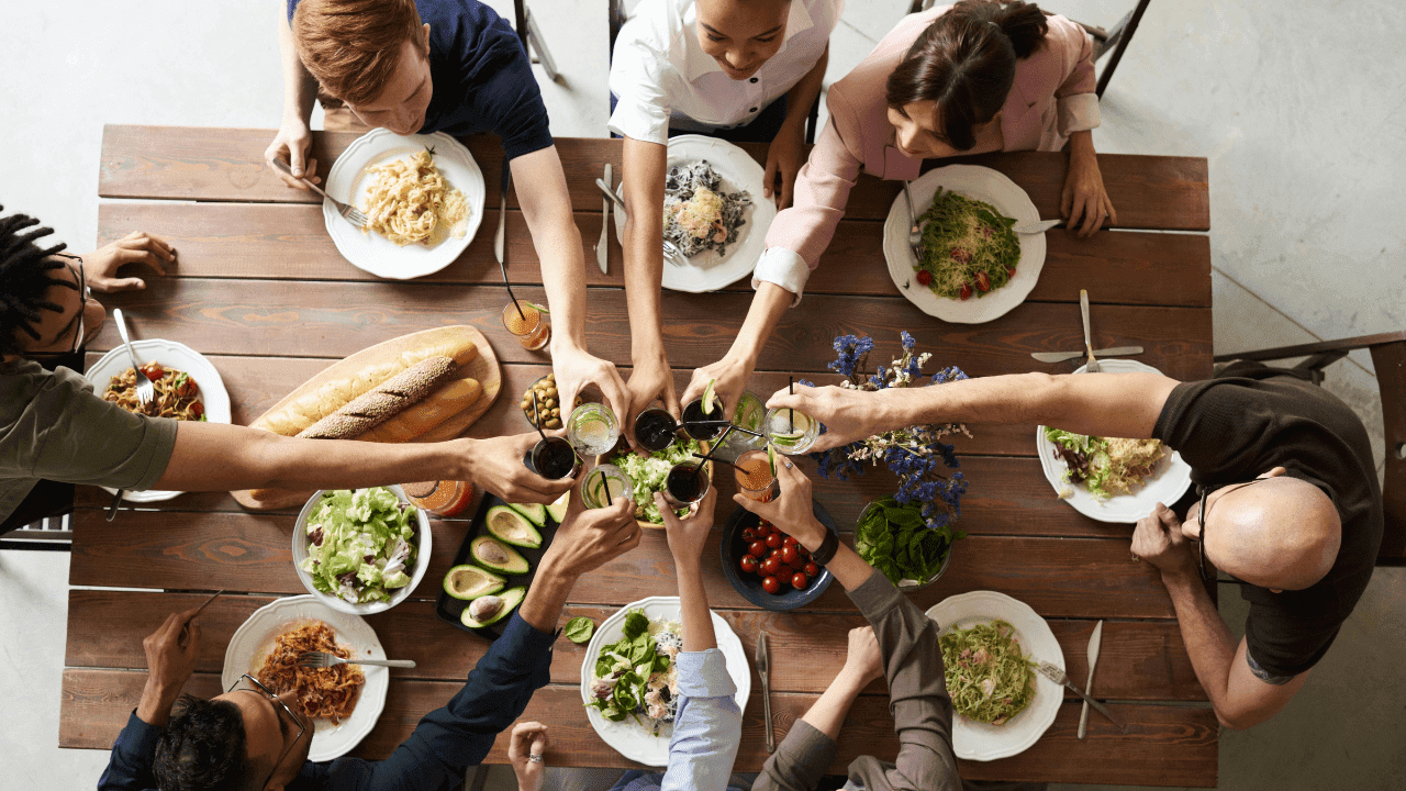Crewfare Blog: A Taste of Tradition: Exploring France’s Food Festivals with Friends