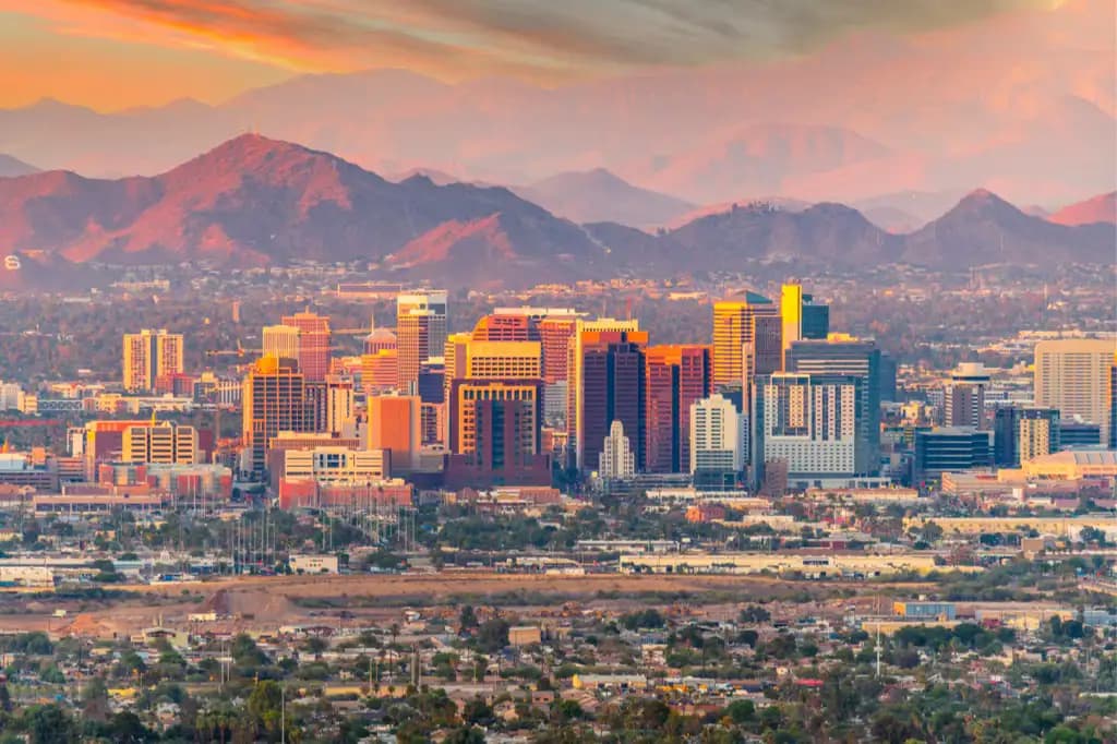 Desert Sun & City Fun: Your Phoenix Travel Guide 🌵